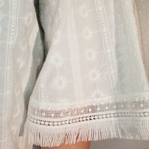 !!3 FOR $25 -- Loft ivory eyelet/lace peasant blouse - Picture 2 of 4